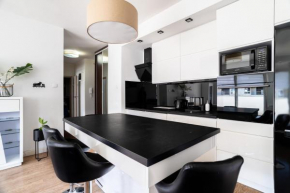 Black&White Apartment Gdańsk, Gdansk